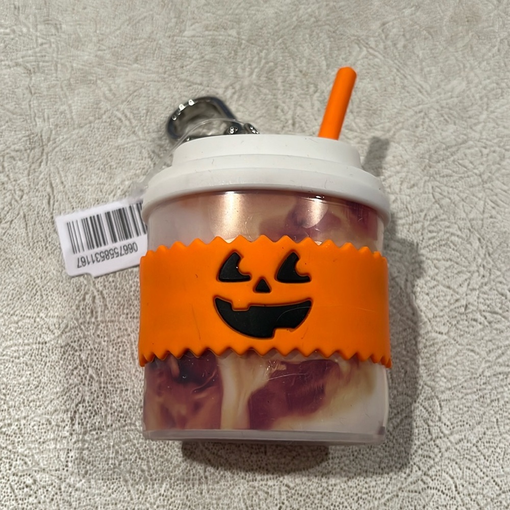 Bath and body works pumpkin hand sanitizer holder NWT